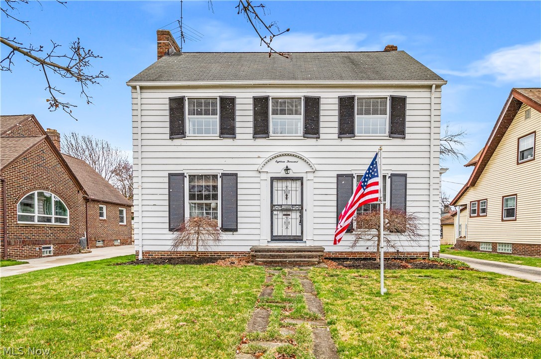 18000 Maplecliff Road Cleveland, OH 44119 - Photo 1 of 46 Stately Colonial-style home