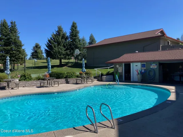 $639,000 | 21709 North Viewpoint Drive, Unit 10, Rathdrum, ID 83858