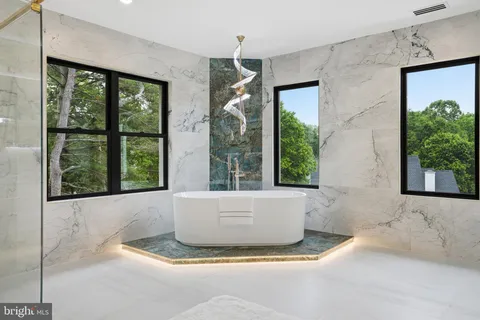 $5,295,000 | 1124 Savile Lane, McLean, VA 22101