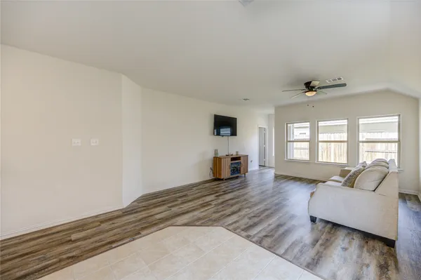 $340,000 | 224 Catalina Cove Drive, Katy, TX 77493