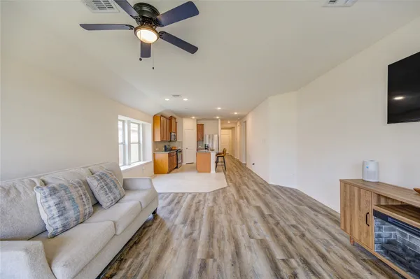 $340,000 | 224 Catalina Cove Drive, Katy, TX 77493