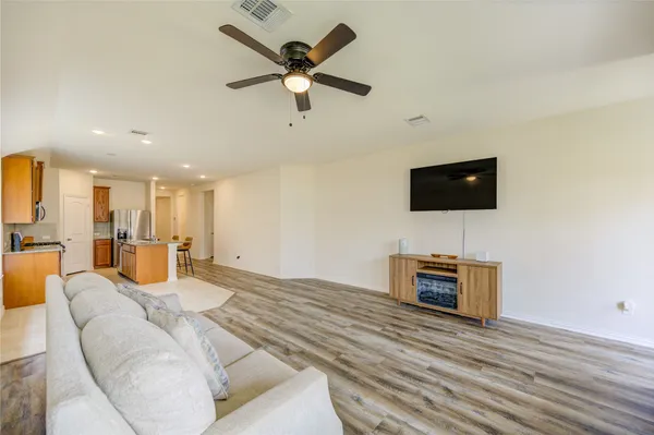 $340,000 | 224 Catalina Cove Drive, Katy, TX 77493