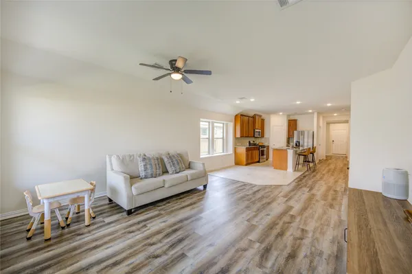 $340,000 | 224 Catalina Cove Drive, Katy, TX 77493