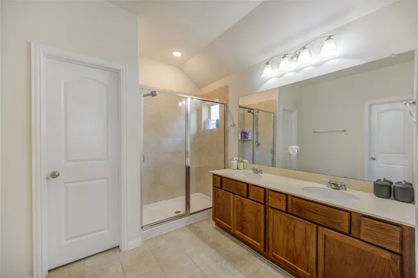 $340,000 | 224 Catalina Cove Drive, Katy, TX 77493