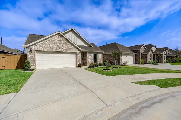 $340,000 | 224 Catalina Cove Drive, Katy, TX 77493