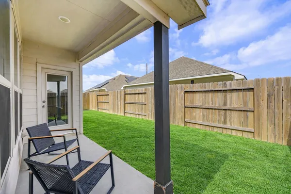 $340,000 | 224 Catalina Cove Drive, Katy, TX 77493