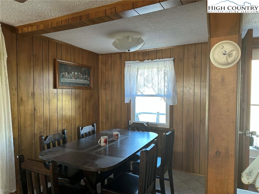 1620 Little Pine Road Ennice, NC 28623 - Photo 11 of 15 Gallery Image 11