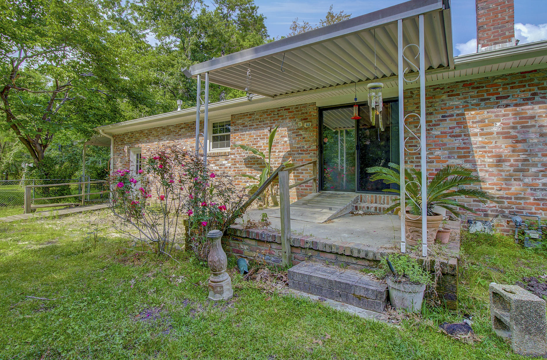 6037 Rembert Drive Hanahan, SC 29410 - Photo 27 of 43 (27)
