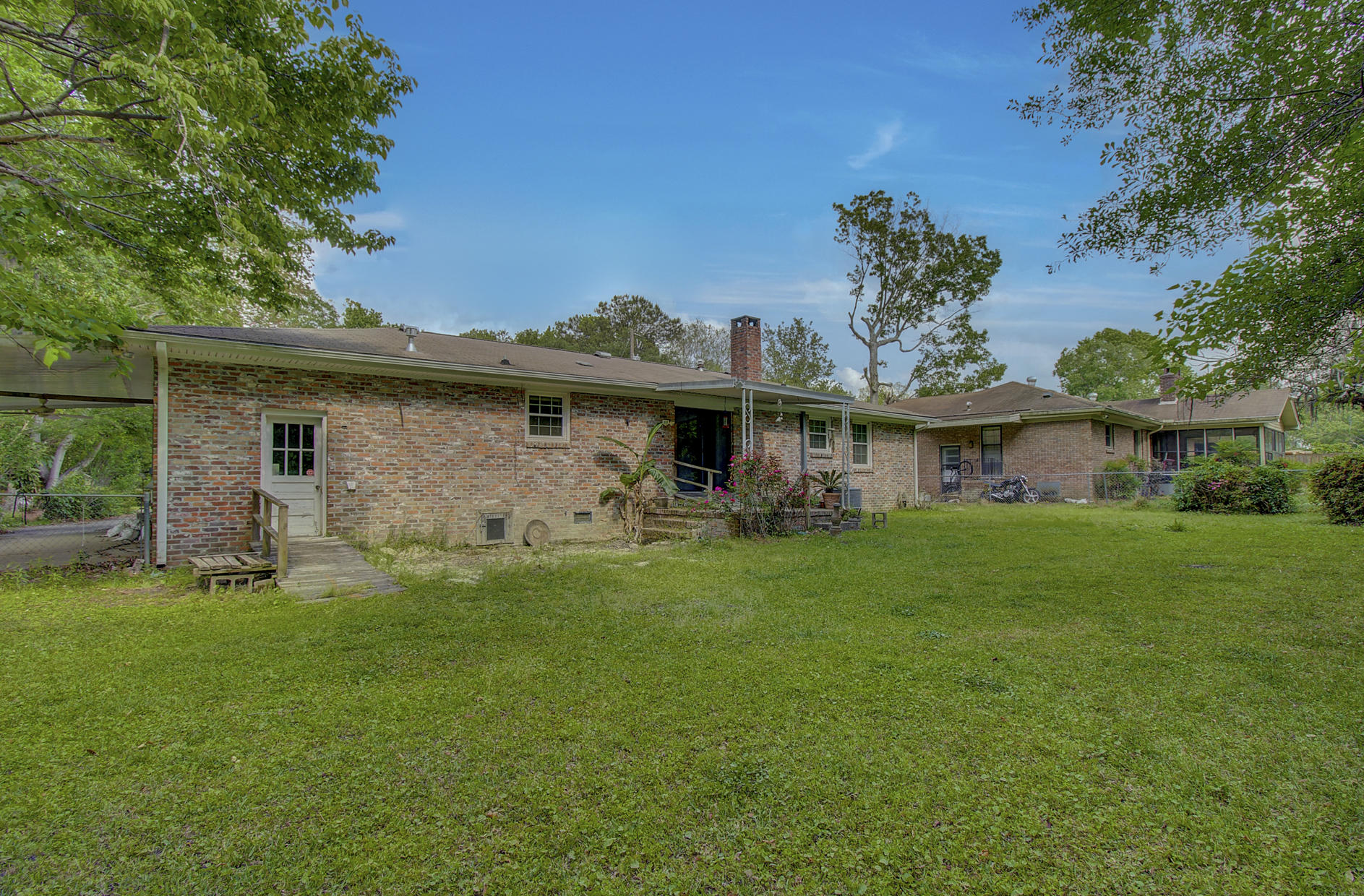 6037 Rembert Drive Hanahan, SC 29410 - Photo 31 of 43 (31)