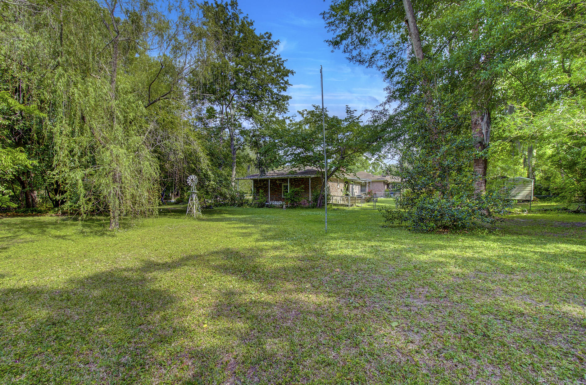 6037 Rembert Drive Hanahan, SC 29410 - Photo 32 of 43 (32)