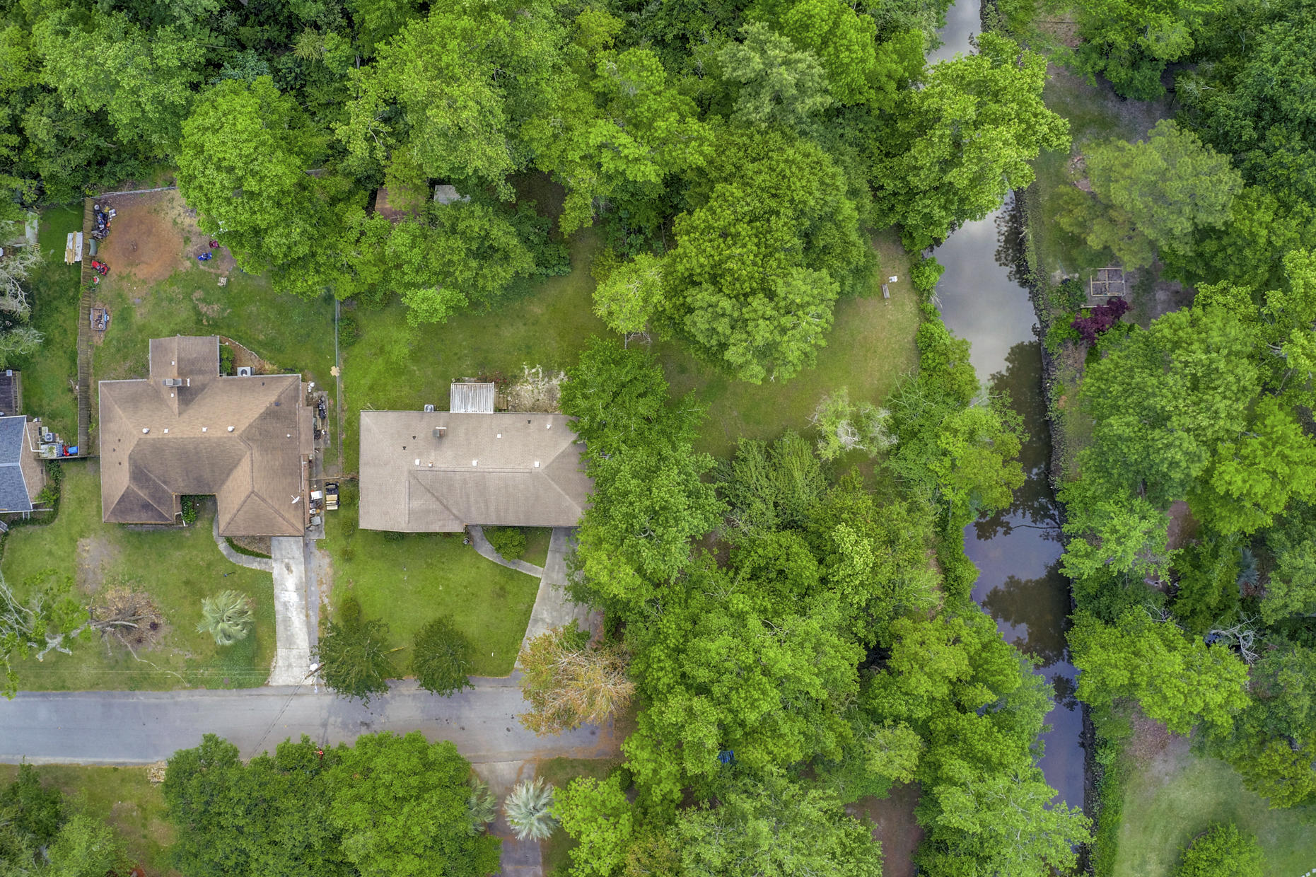 6037 Rembert Drive Hanahan, SC 29410 - Photo 36 of 43 (38)