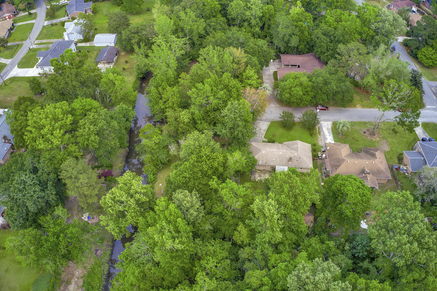6037 Rembert Drive Hanahan, SC 29410 - Photo 40 of 43 (41)