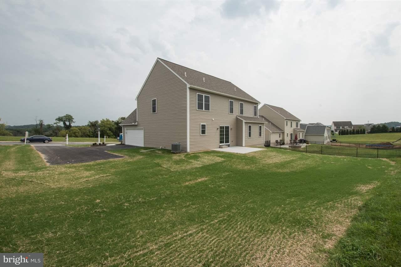 7037 Beaver Spring Road Harrisburg, PA 17111 - Photo 3 of 23 Gallery Image 3