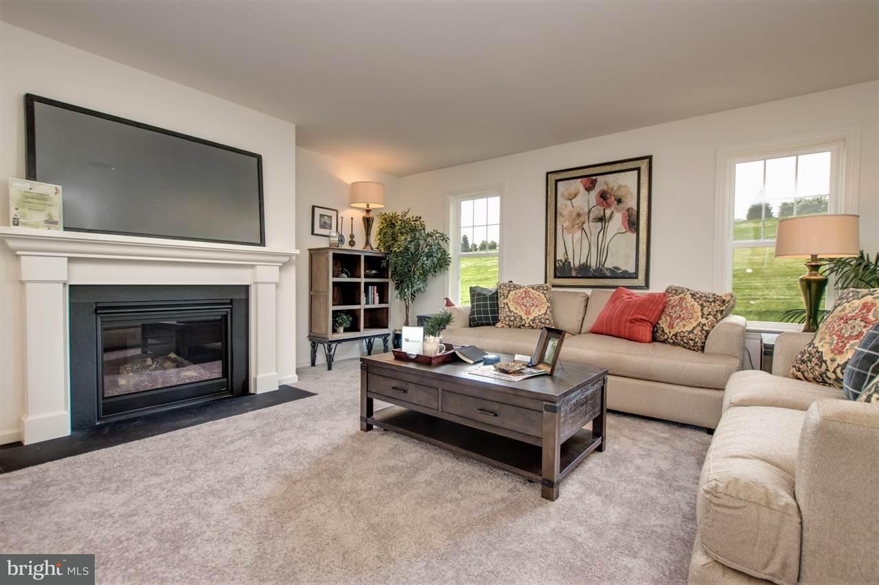 7037 Beaver Spring Road Harrisburg, PA 17111 - Photo 8 of 23 Gallery Image 8