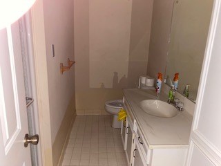 1500 Forest Avenue Columbus, GA 31906 - Photo 6 of 15 a bathroom with a sink and toilet