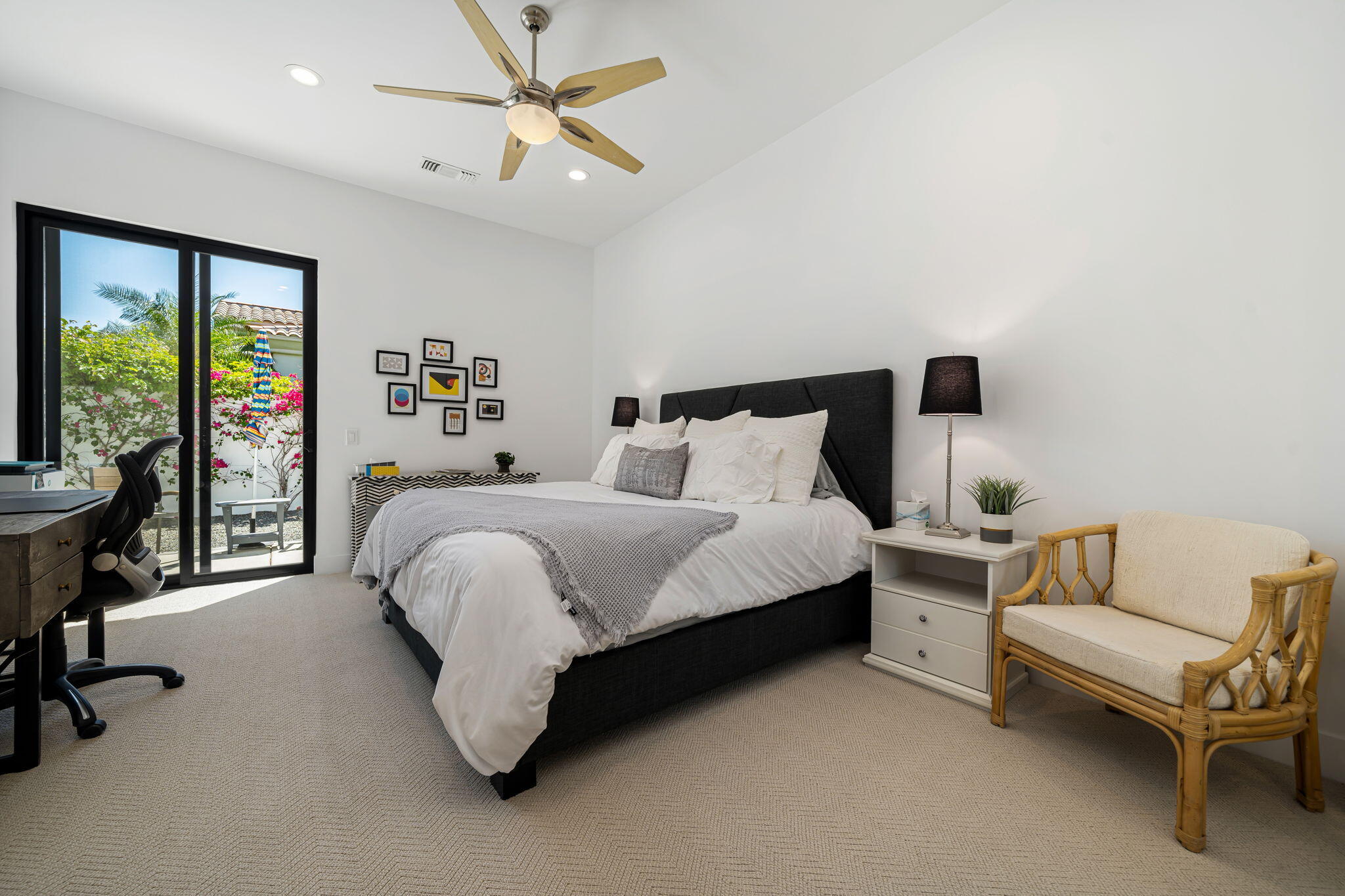 194 Loch Lomond Road Rancho Mirage, CA 92270 - Photo 16 of 33 67-web-or-mls-DFLoman_OPMG_0426_067