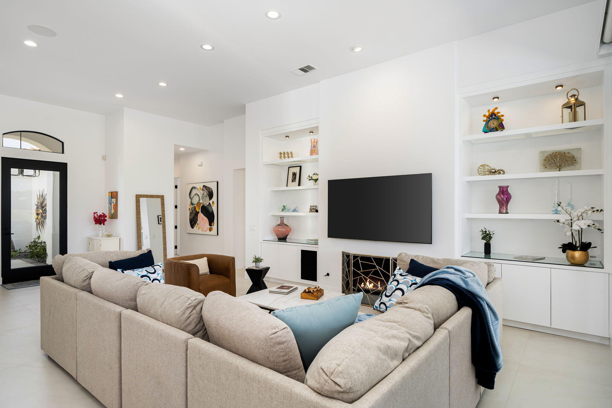 194 Loch Lomond Road Rancho Mirage, CA 92270 - Photo 7 of 33 32-web-or-mls-DFLoman_OPMG_0426_032