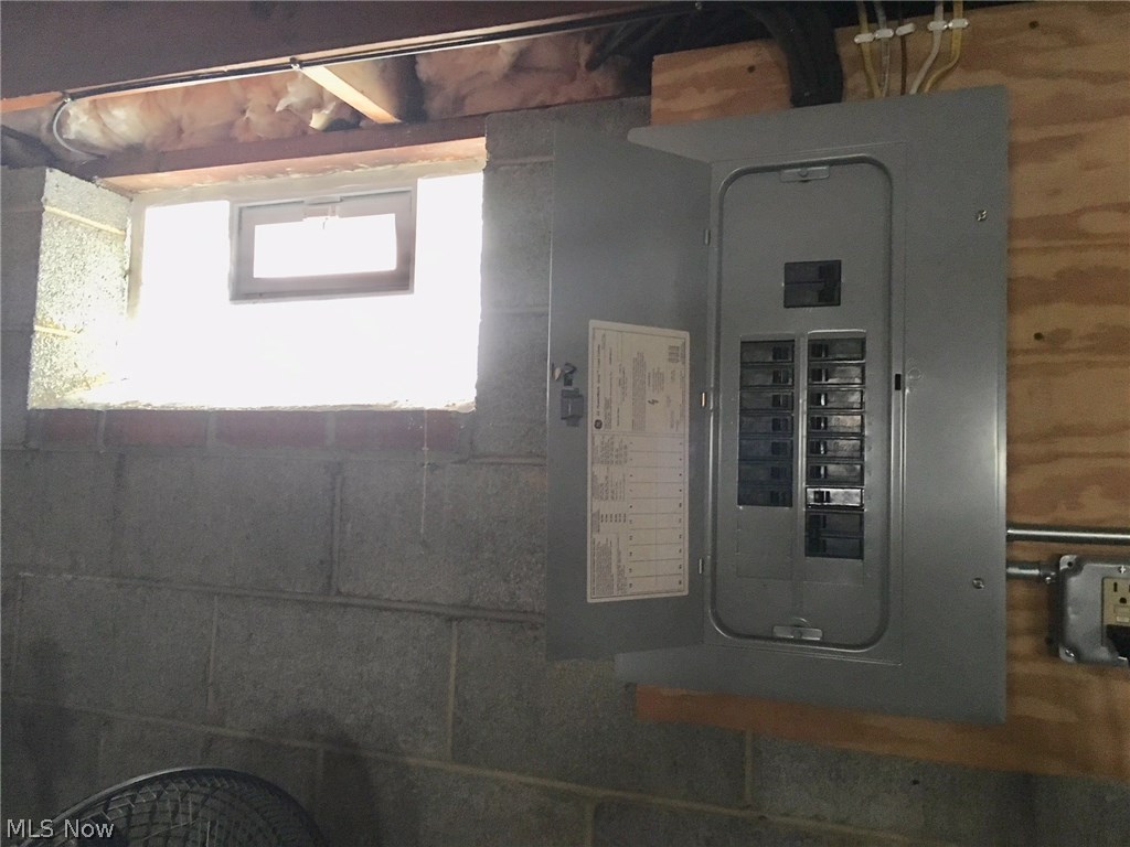 17809 Crestland Road Cleveland, OH 44119 - Photo 21 of 25 Gallery Image 21