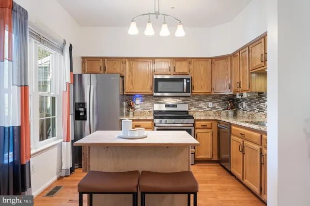 $489,900 | 804 Pasadena Place, Bowie, MD 20716