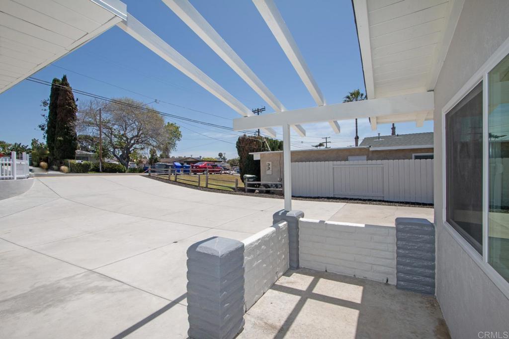 1104-1106 Gardena Road Encinitas, CA 92024 - Photo 3 of 28