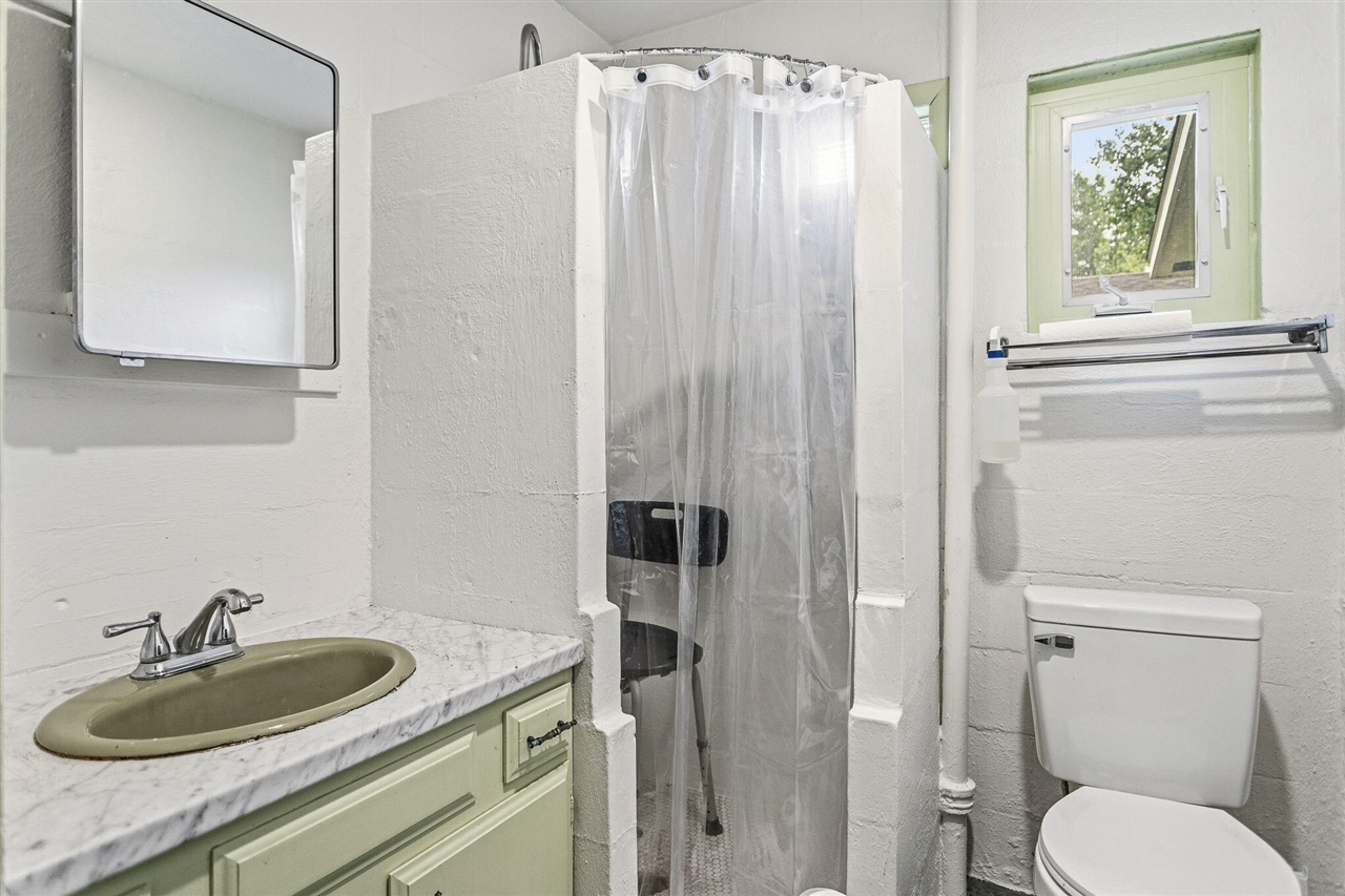 2718 Coloma Road Benton Harbor, MI 49022 - Photo 31 of 55