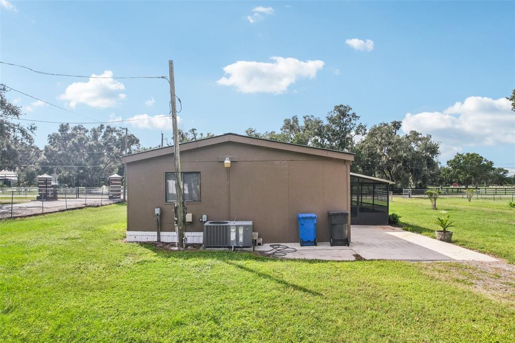 4708 Gallagher Road Plant City, FL 33565 - Photo 12 of 62