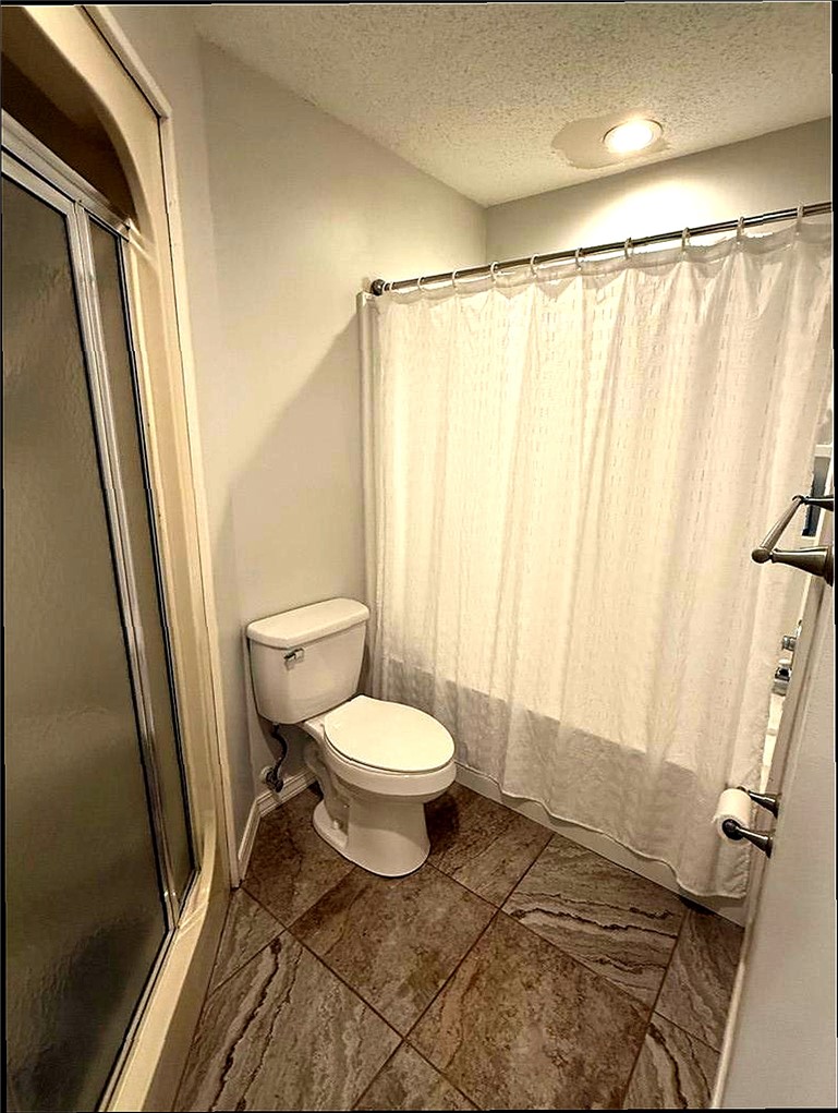 76 Club Road Dover, AR 72837 - Photo 19 of 36 Bathroom