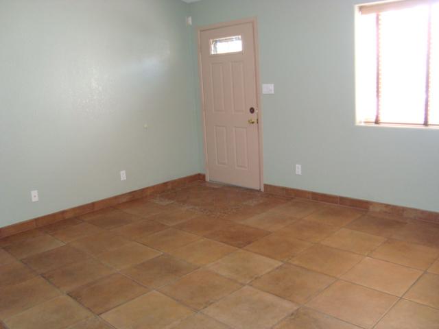 2629 East Roma Avenue Phoenix, AZ 85016 - Photo 3 of 9 living room