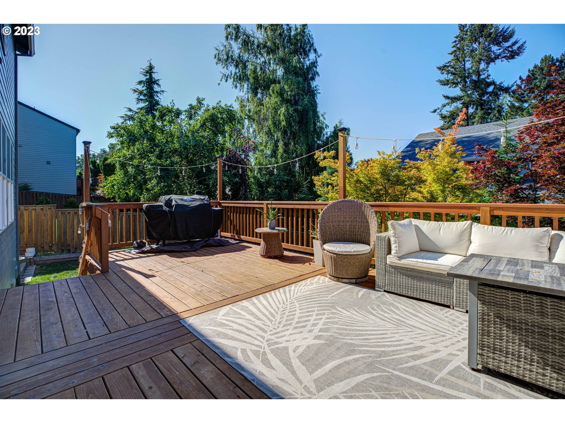 6055 Southeast 28th Street Gresham, OR 97080 - Photo 13 of 48 a outdoor view with sitting space