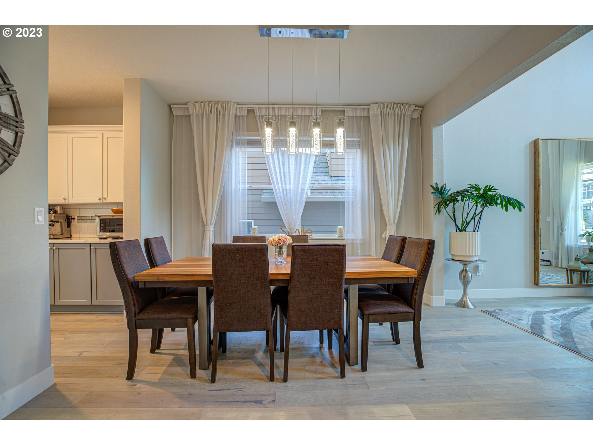 6055 Southeast 28th Street Gresham, OR 97080 - Photo 19 of 48 a view of a dining room with furniture and window