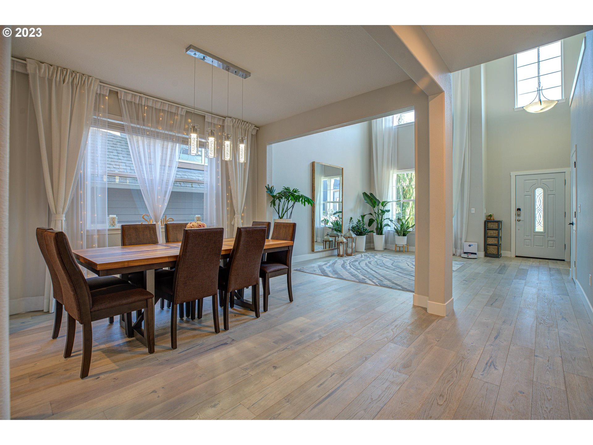 6055 Southeast 28th Street Gresham, OR 97080 - Photo 20 of 48 a view of a dining room with furniture and wooden floor