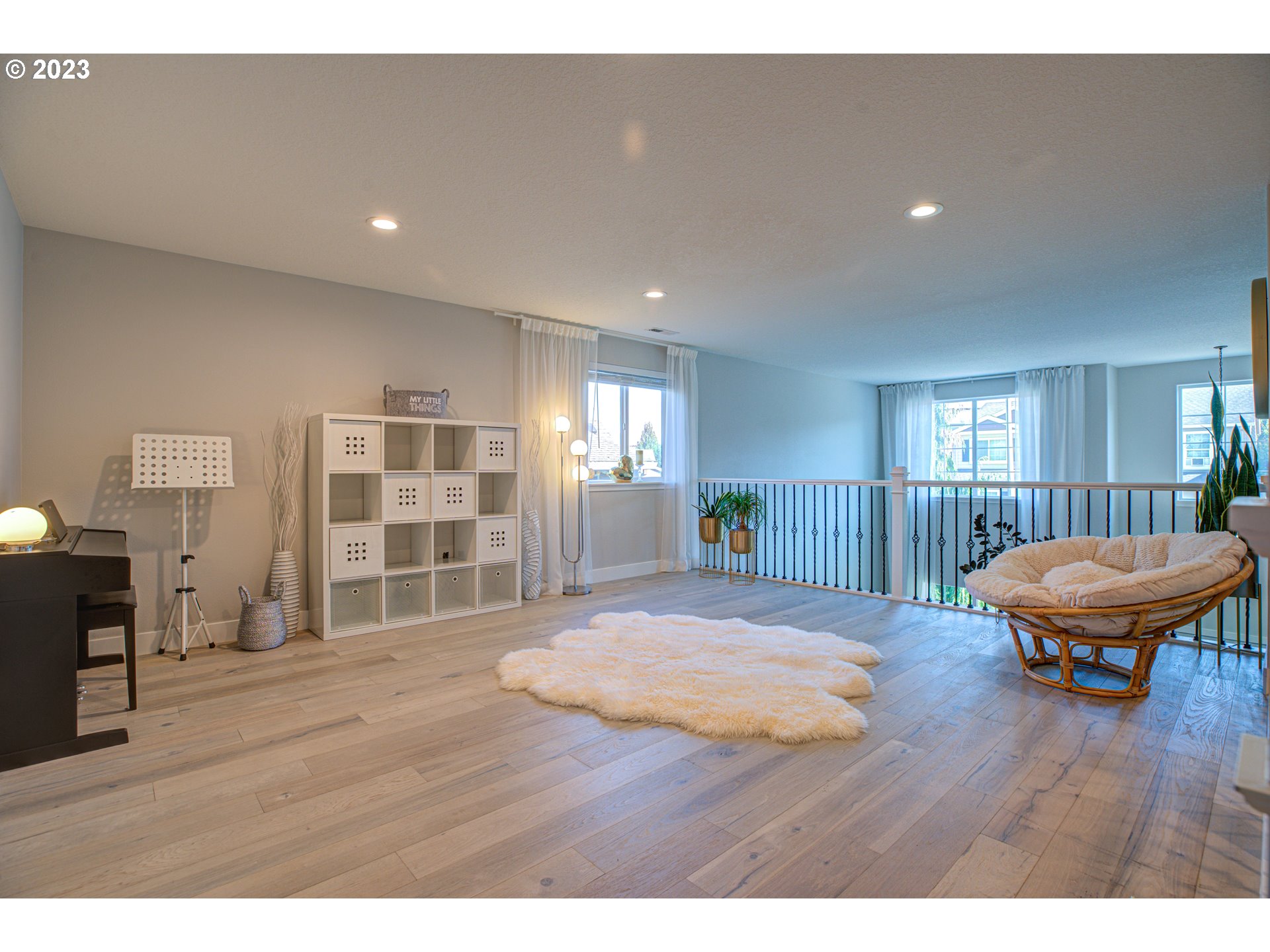 6055 Southeast 28th Street Gresham, OR 97080 - Photo 34 of 48 a view of a livingroom with furniture wooden floor and window