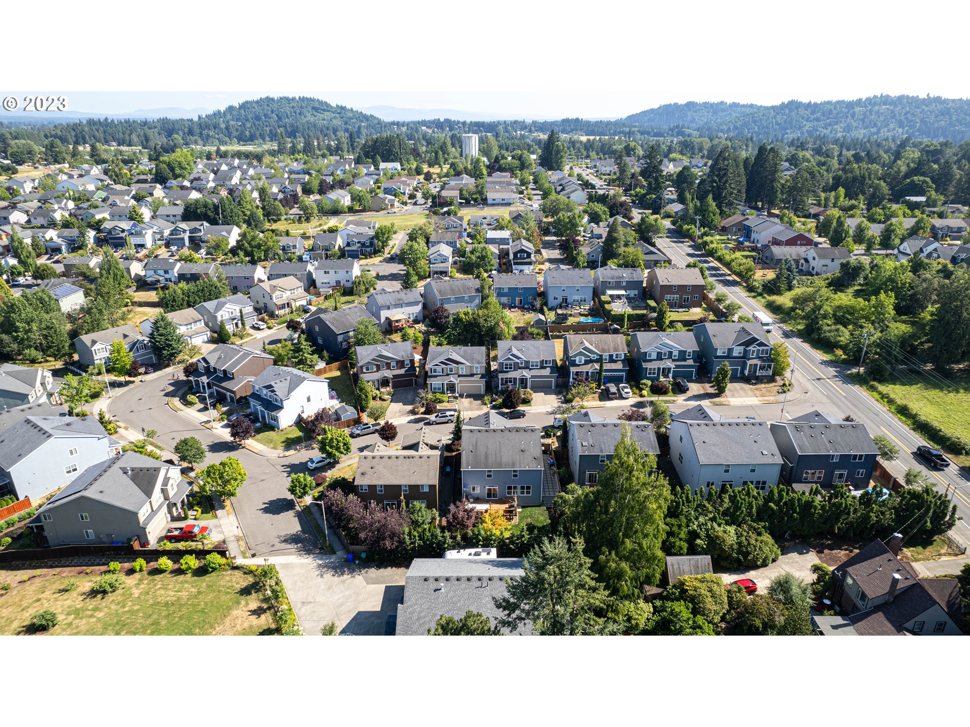 6055 Southeast 28th Street Gresham, OR 97080 - Photo 9 of 48 a view of a city