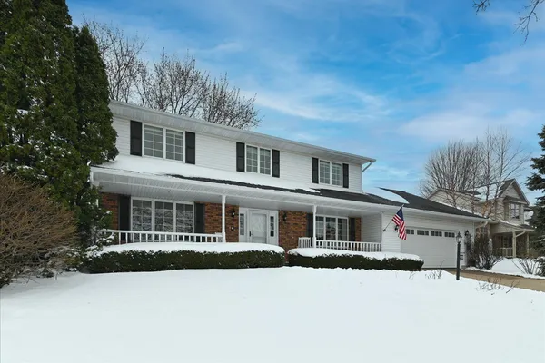 $579,900 | 1025 Pasadena Parkway, Waunakee, WI 53597
