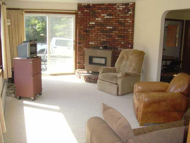 32 Arnold Road Bass Harbor, ME 04653 - Photo 4 of 8 Living Room.