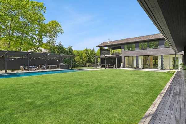 $150,000 | 349 Division Street, Sag Harbor, NY 11963