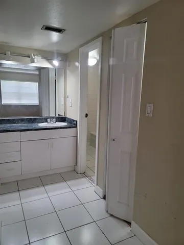 $1,400 | 4324 Northwest 9th Avenue, Unit 73B, Deerfield Beach, FL 33064