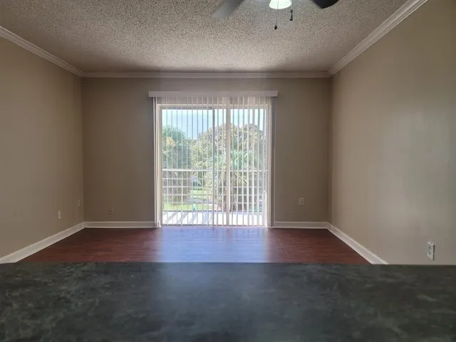 $1,400 | 4324 Northwest 9th Avenue, Unit 73B, Deerfield Beach, FL 33064