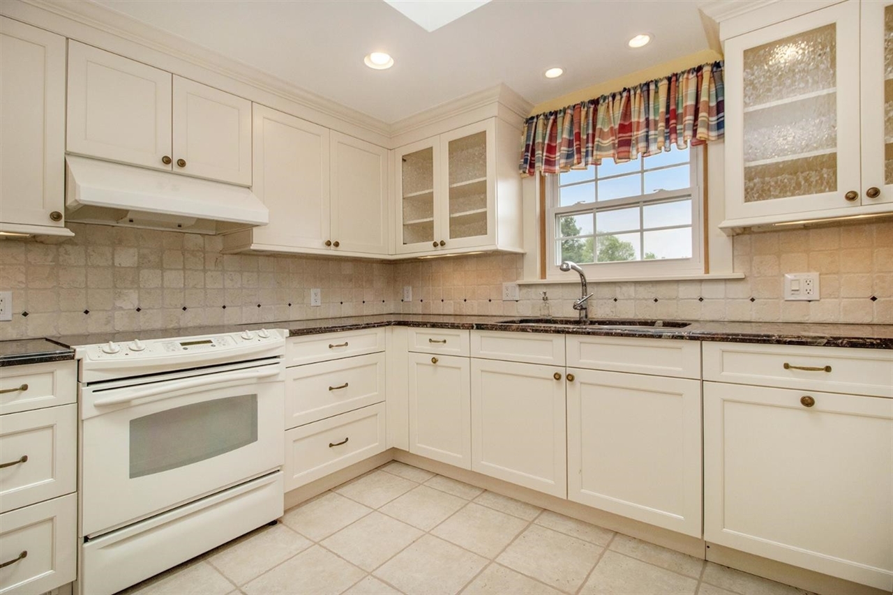 2174 Mooreville Road Milan, MI 48160 - Photo 10 of 46
