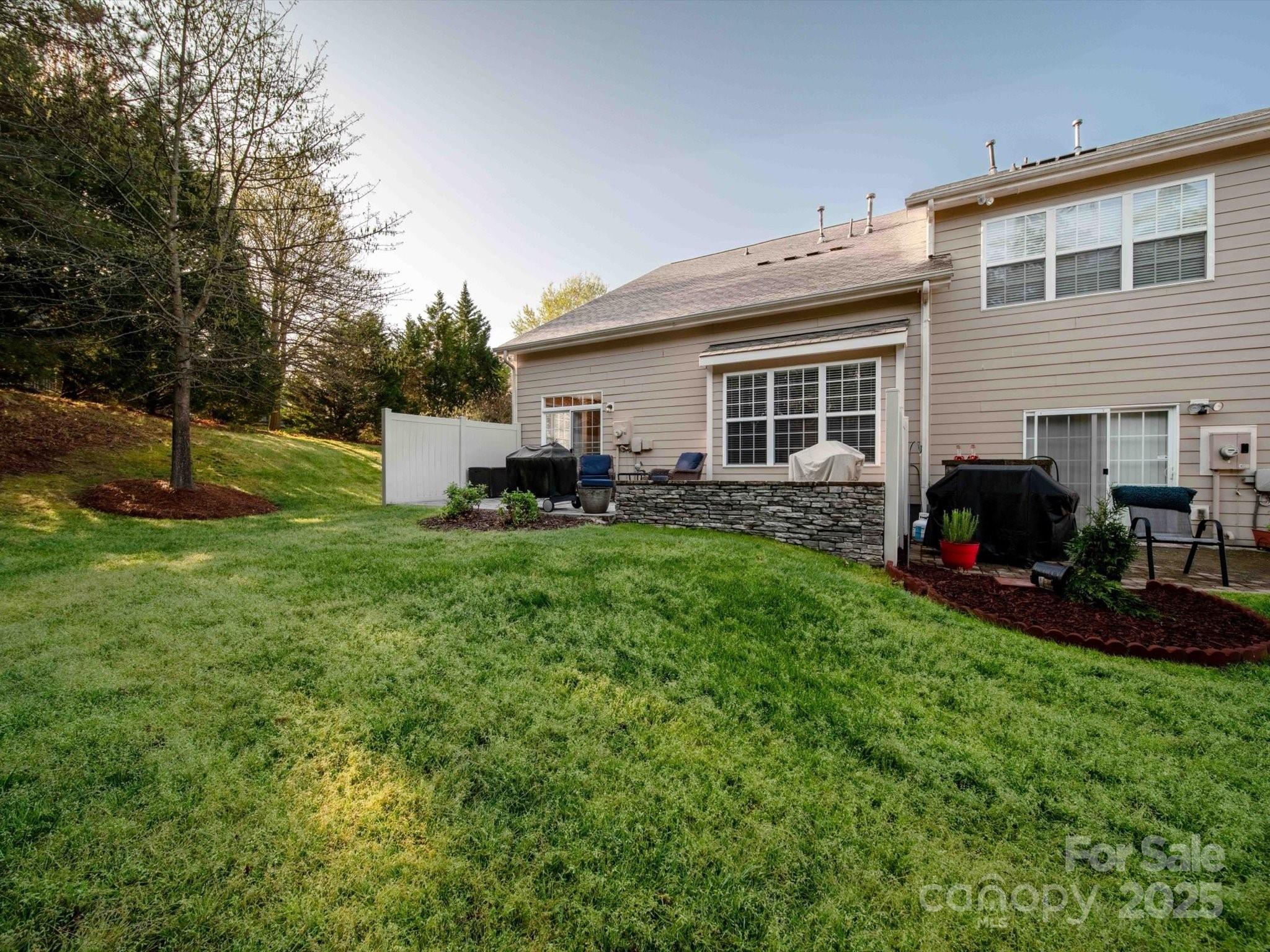 1067 Silver Gull Drive Fort Mill, SC 29708 - Photo 3 of 42 Gallery Image 3