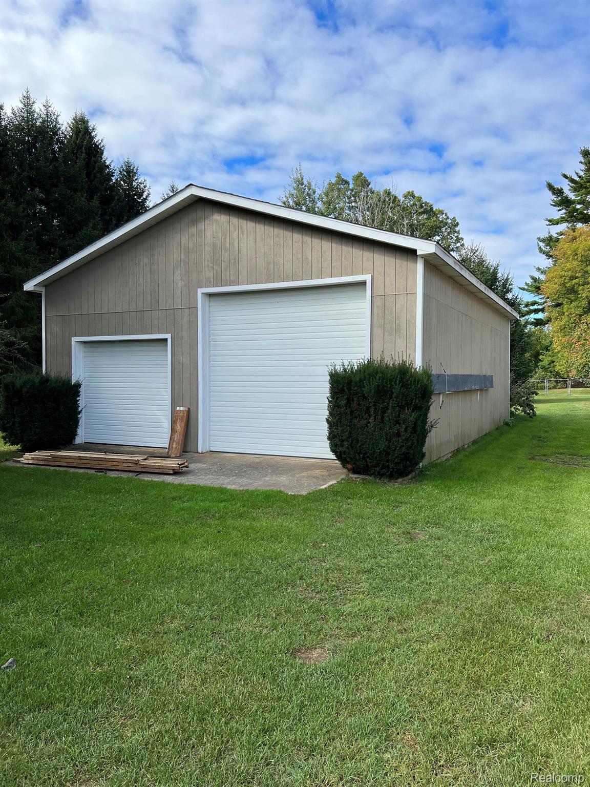 7376 Lakeshore Road Lexington, MI 48450 - Photo 27 of 27 Gallery Image 27