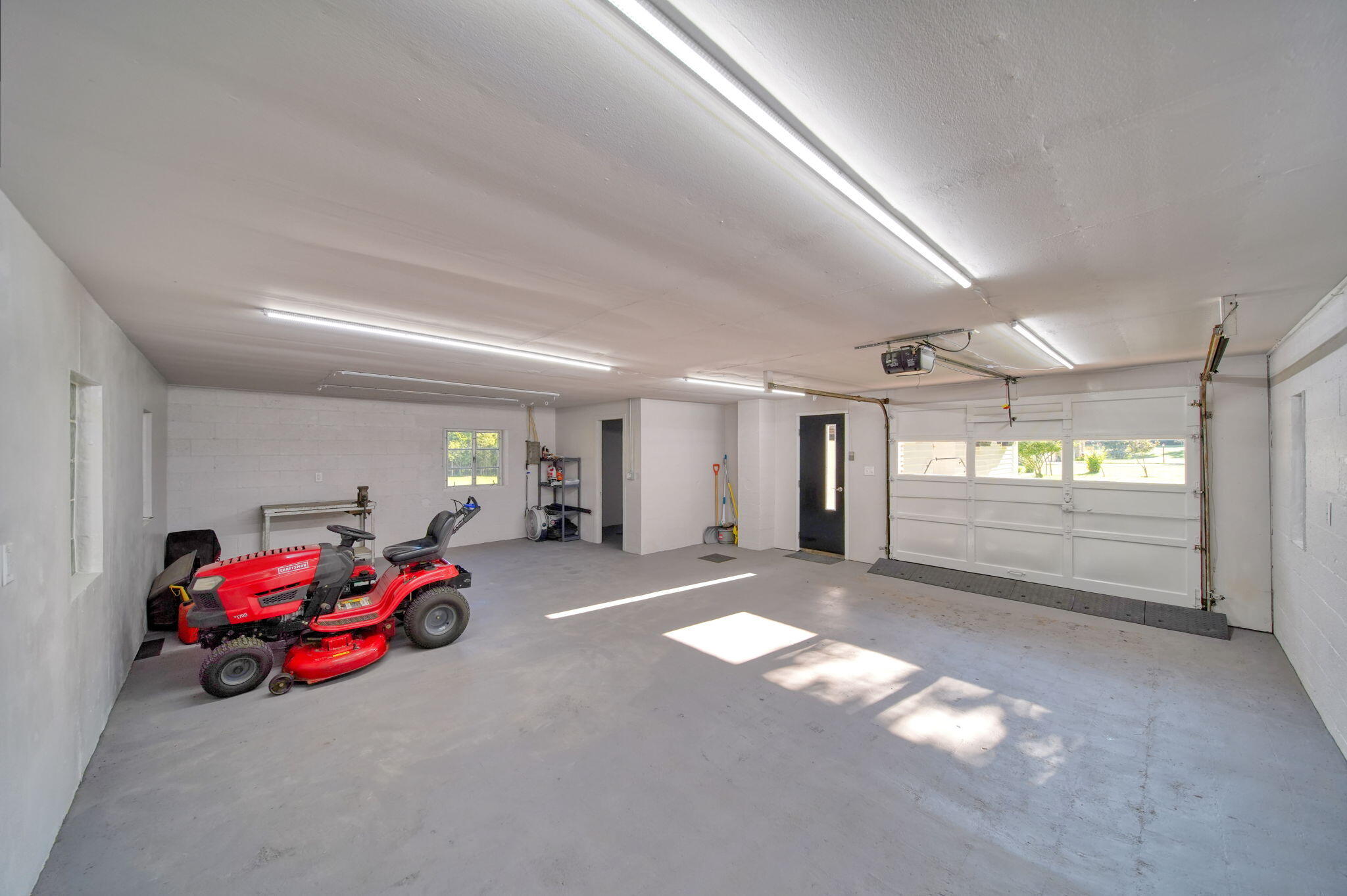 2356 Hatch Road Jackson, MI 49201 - Photo 35 of 51 36-web-or-mls-DSC07979_HDR