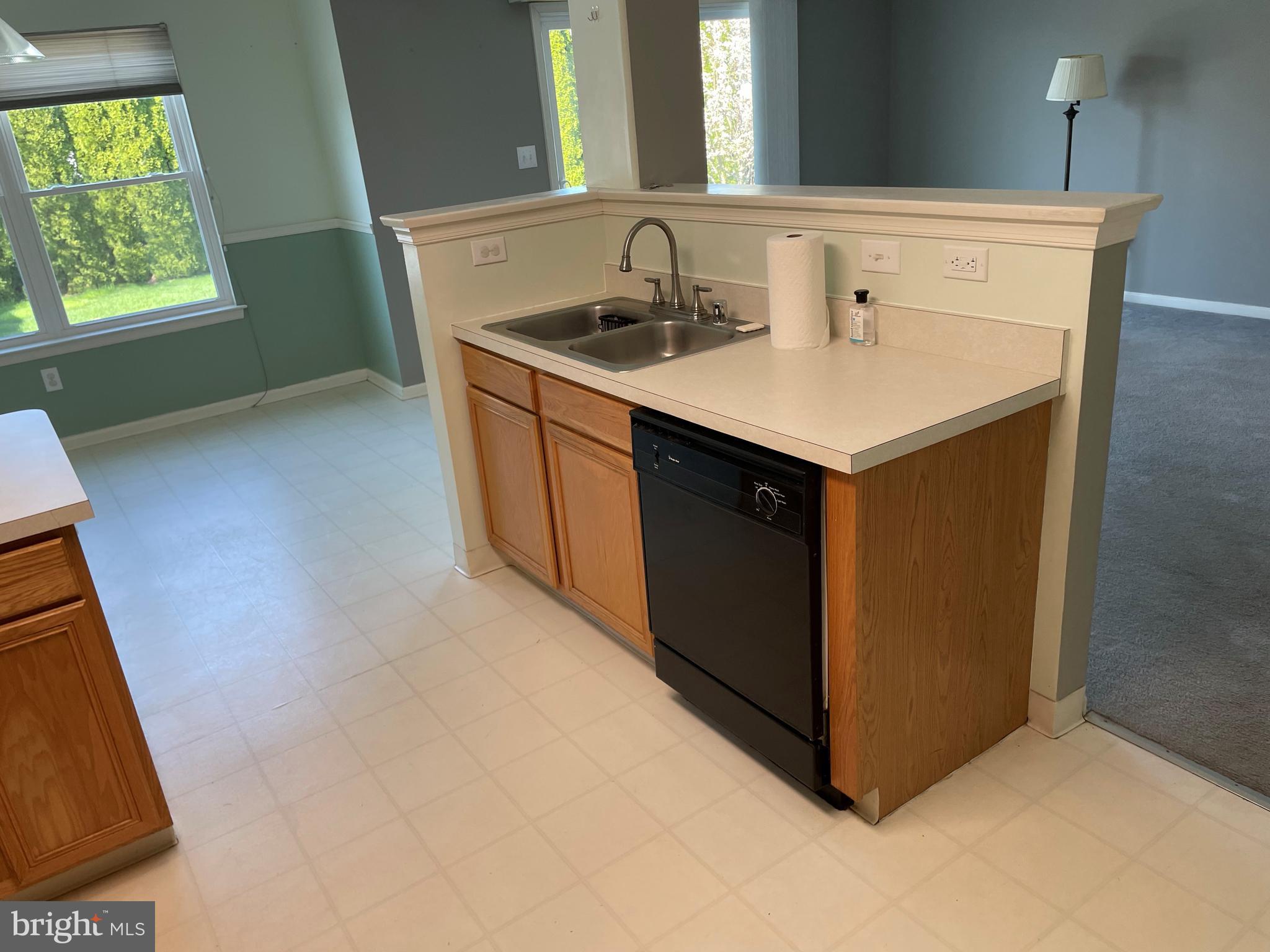618 Warren Drive Middletown, DE 19709 - Photo 8 of 29 a kitchen with a sink and a window