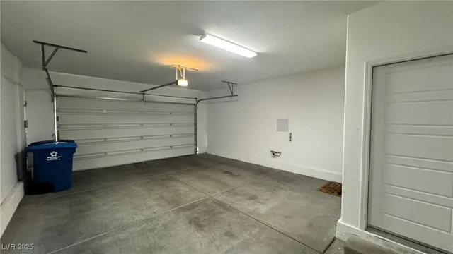 $2,398 | 11728 Redwood Mountain Avenue, Las Vegas, NV 89138