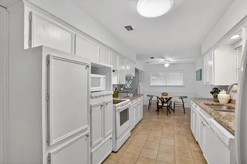 $325,000 | 2132 Sandy Lane, Irving, TX 75060