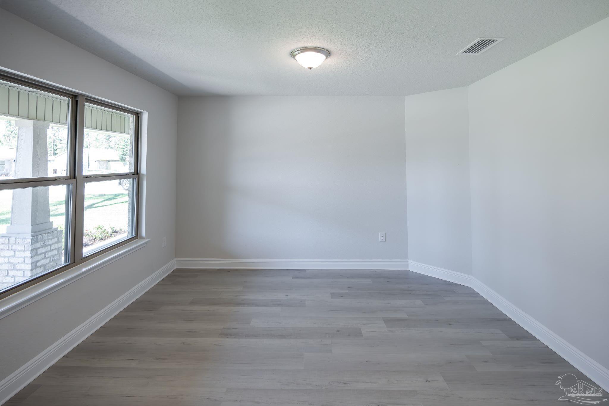 6027 Parsonage Circle Milton, FL 32570 - Photo 13 of 31