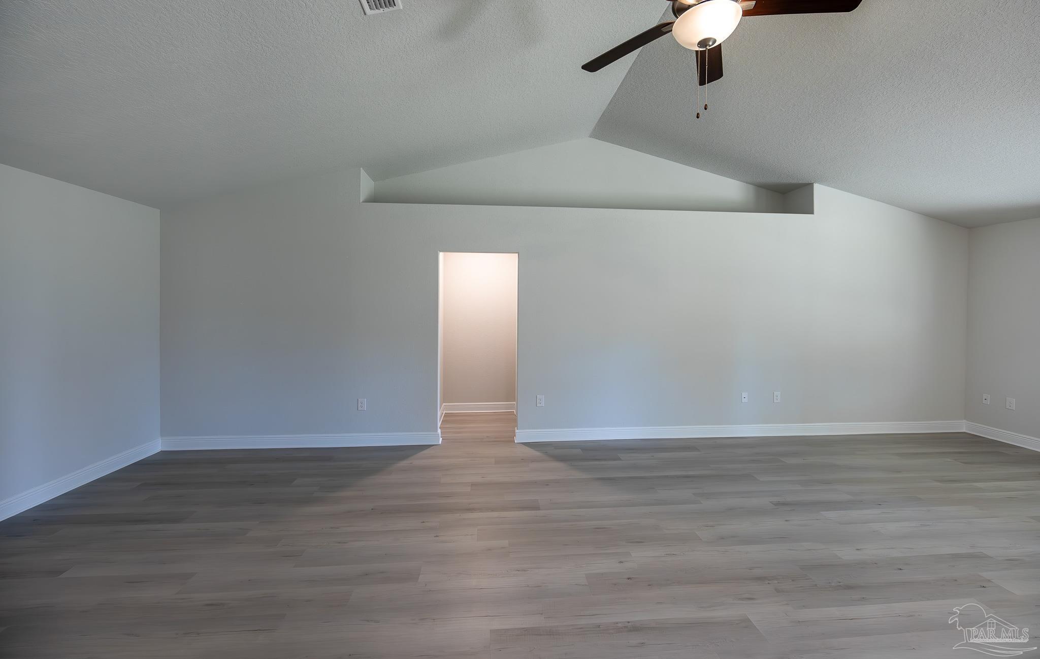 6027 Parsonage Circle Milton, FL 32570 - Photo 14 of 31