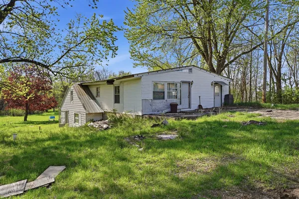 $137,000 | 1928 South 35th Street, Galesburg, MI 49053
