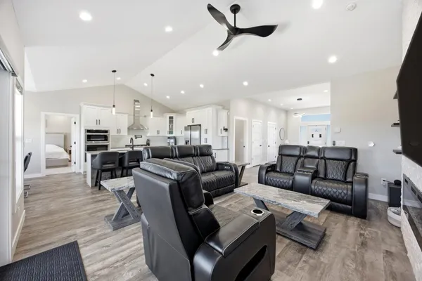 $674,900 | 100 Annie's Way, Mapleton, ND 58059