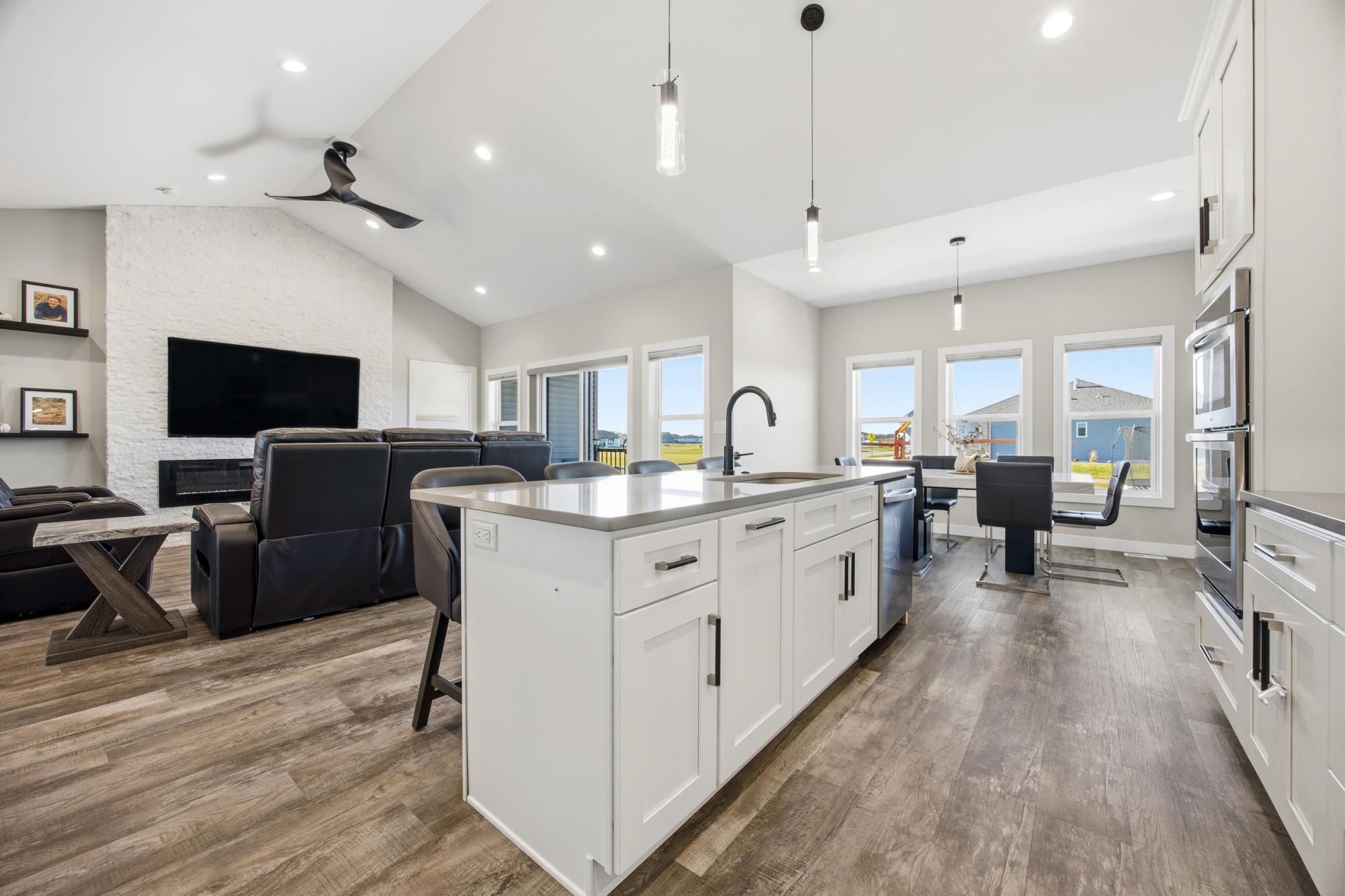 100 Annie's Way Mapleton, ND 58059 - Photo 12 of 53